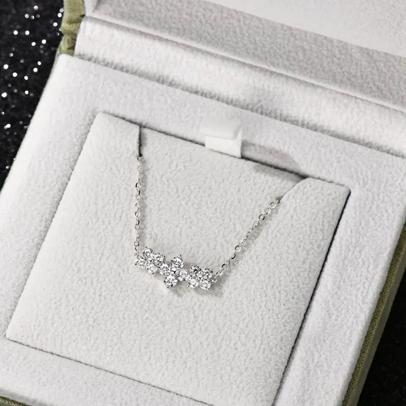 Lumière Clover Necklace – 3 Moissanite Clovers