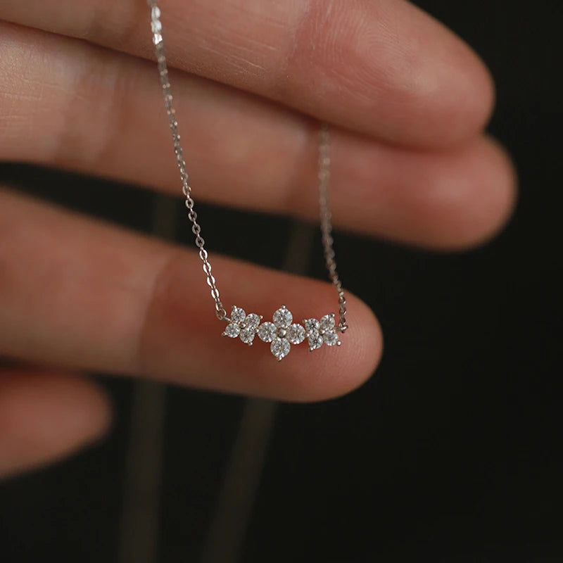 Lumière Clover Necklace – 3 Moissanite Clovers